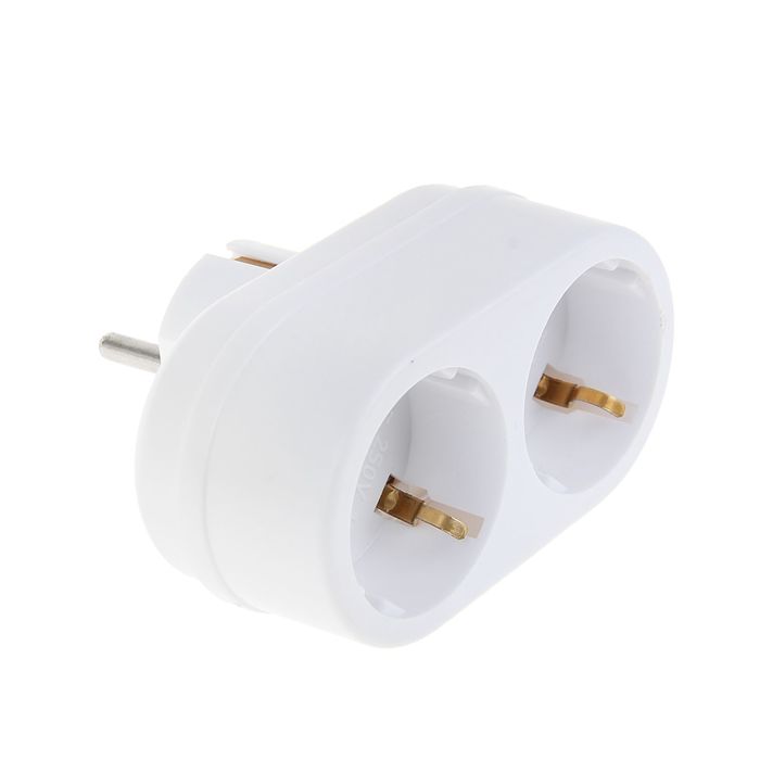 Разветвитель Toker 2T2, 16 А, двухместный, с з/к, белый (Россия)