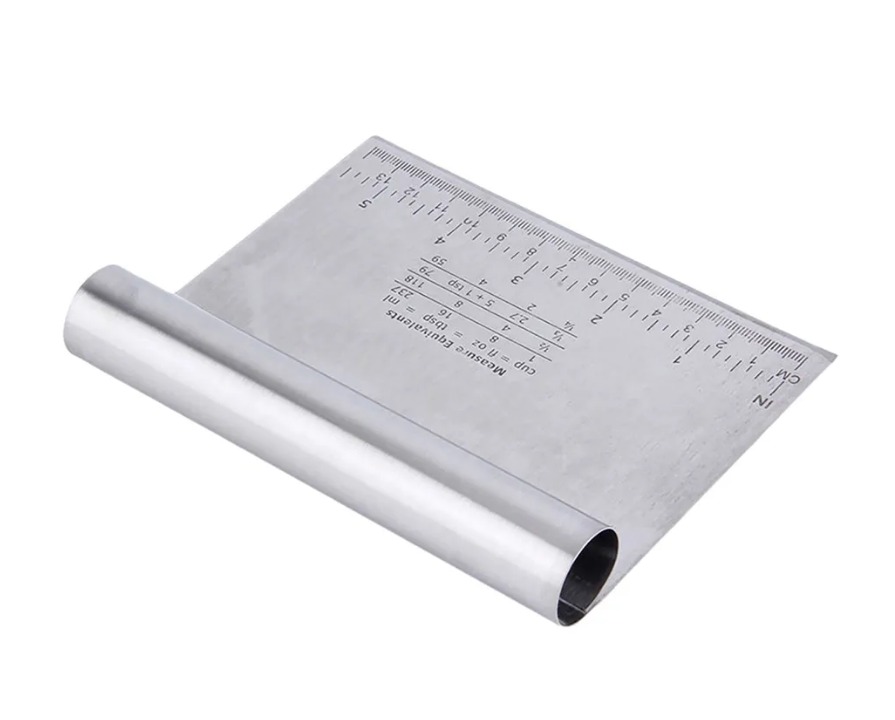 Шпатель металлический с ручкой и разметкой 16 см