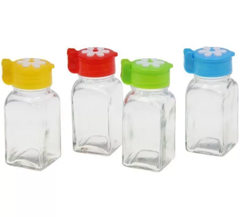 Солонка рефленная квадратная с крышкой